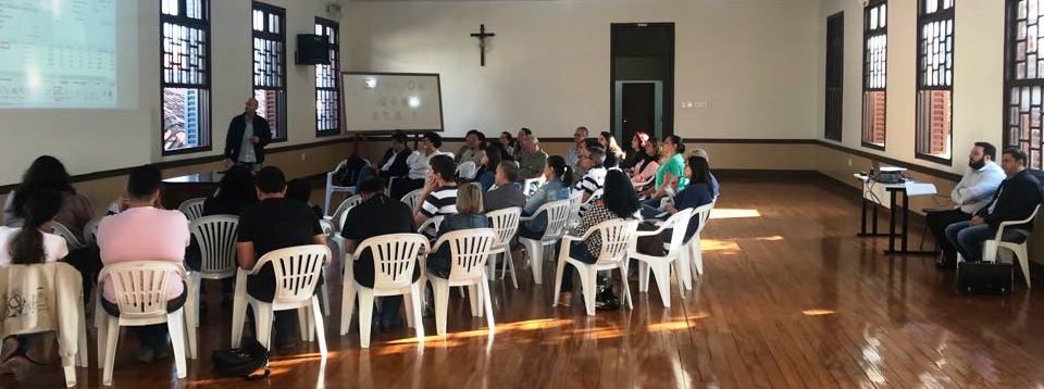 Atendentes Paroquiais do Vicariato São Carlos Borromeu participam de atualização