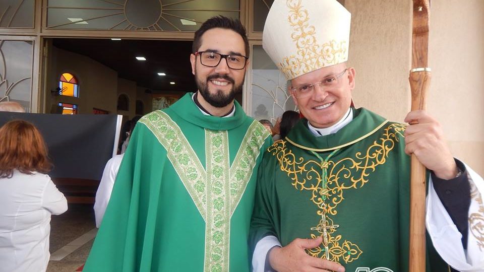 Dom Eduardo Malaspina preside Eucaristia na festividade de 10 anos de criação da Paróquia São Pedro e São Paulo