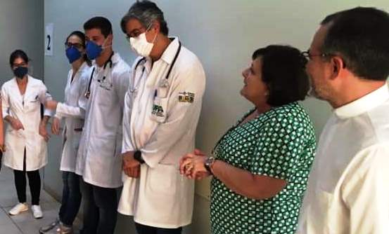 Bênção aos profissionais de saúde em Araraquara