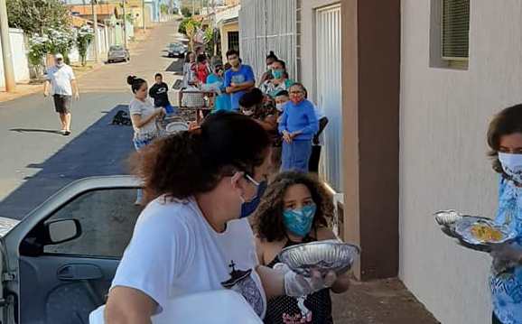 Acões de solidariedade da Paróquia Santa Clara em Jáu