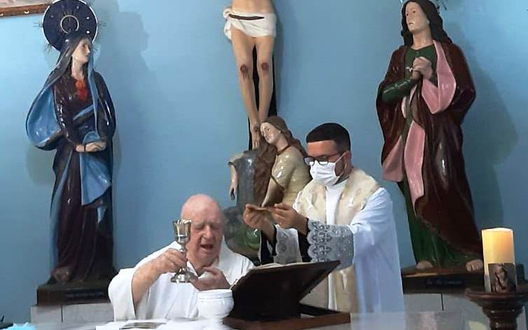 “Me ajudem a rezar e agradecer a Deus” Cônego Antônio Tombolato