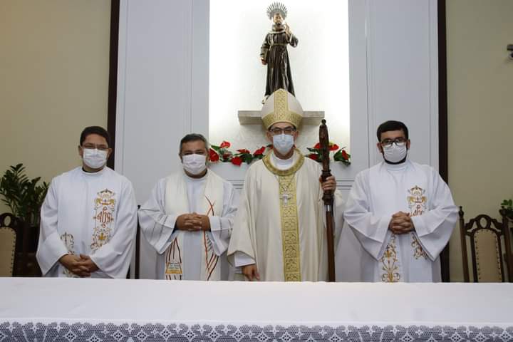 Padres são empossados na Paróquia Francisco de Assis em Araraquara
