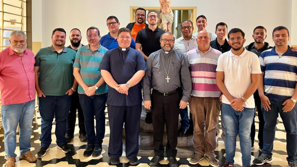Seminaristas em Missão: Encontro com o bispo de Ipameri – GO