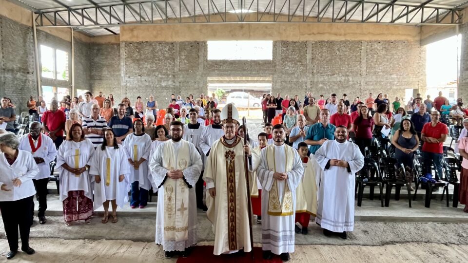 Bispo celebra missa de Natal na Paróquia São Francisco de Assis em Araraquara