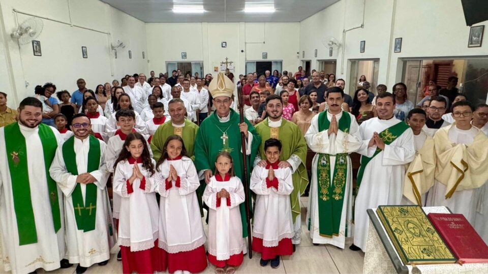 Posse canônica dos padres Cristian e Leonardo na Paróquia Santo Expedito e Nossa Senhora da Abadia