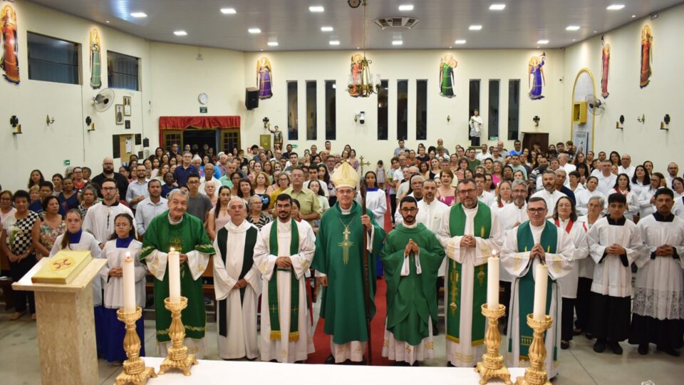 Posse do Padre Helder na Paróquia São Miguel Arcanjo